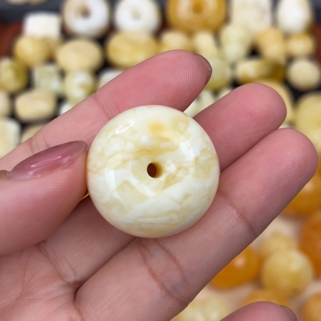 蜜蜡未镶嵌吊坠(不含链)25虎皮扣