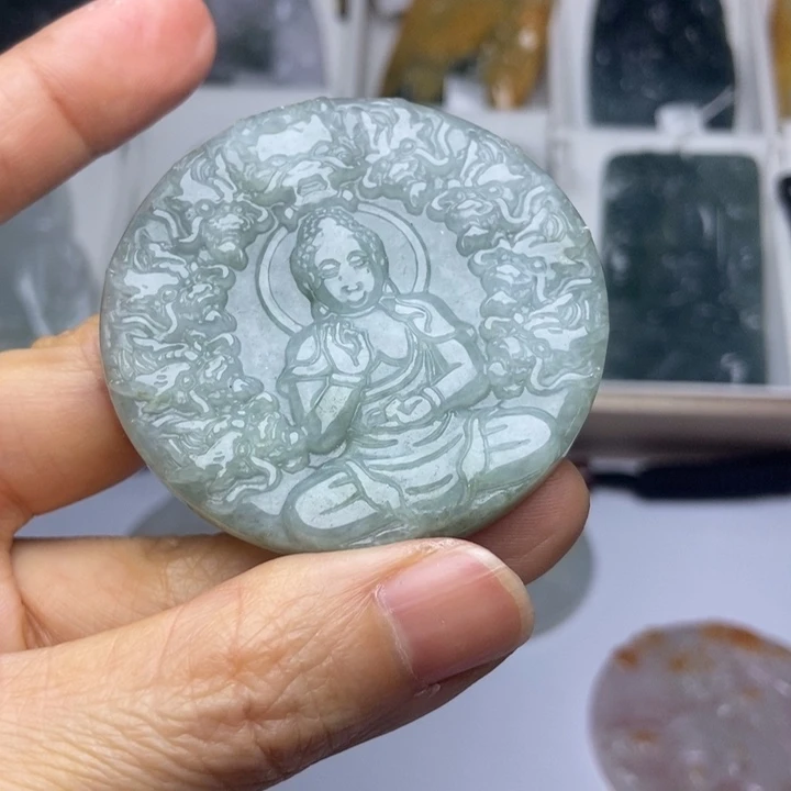 翡翠未镶嵌颈饰翡翠