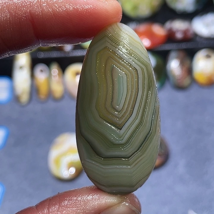 玛瑙/玉髓未镶嵌珠宝奇石