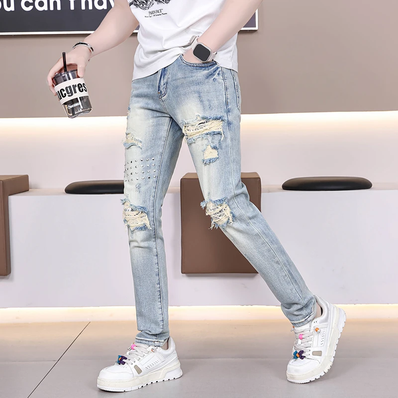 夏季薄款潮流牛仔裤男高端轻奢破洞烫钻裤子男士欧货刮破时尚长裤