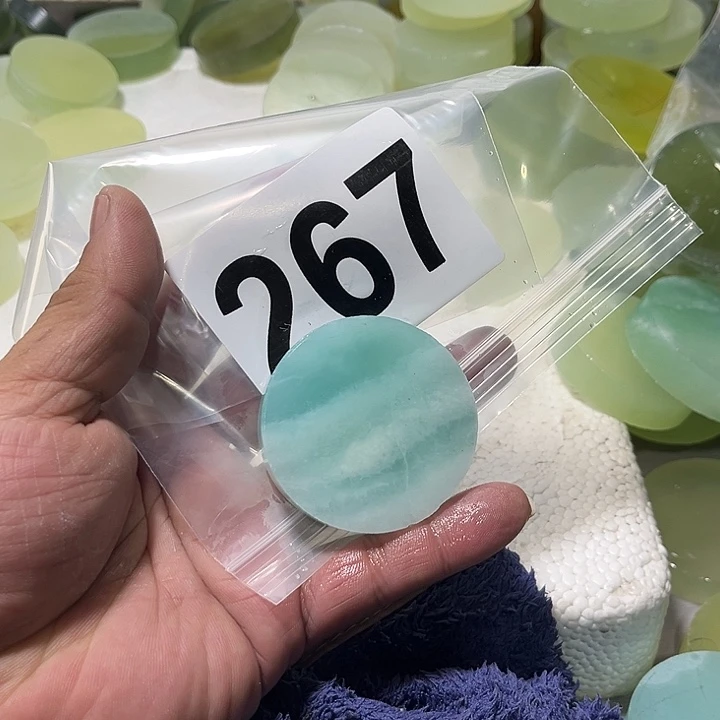 蛇纹石玉未镶嵌珠宝半成品