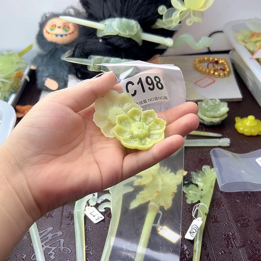 合金蛇纹石玉发饰度*