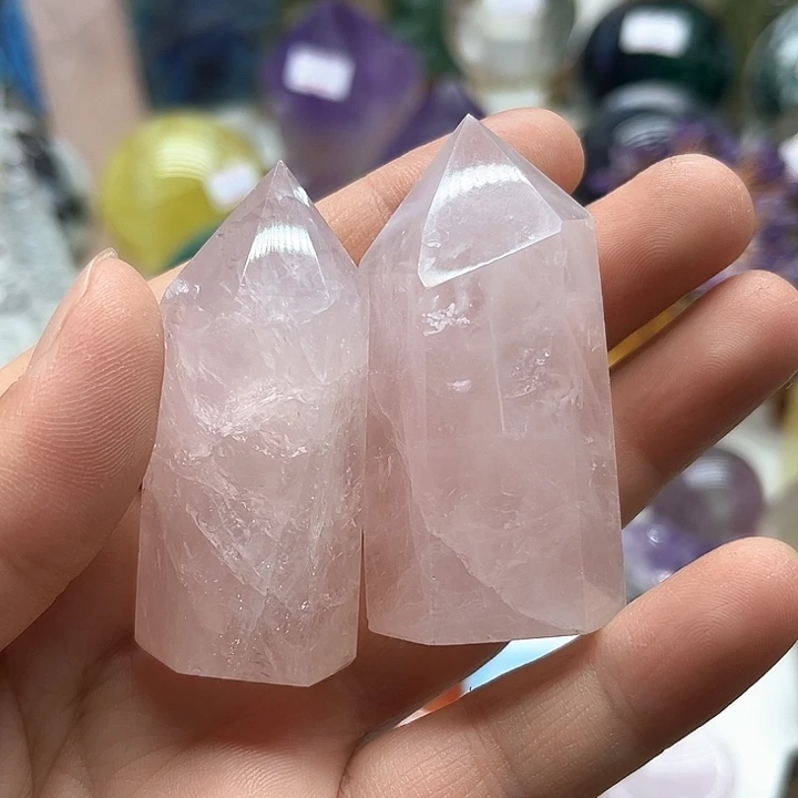 96克粉水晶柱2个未镶嵌水晶