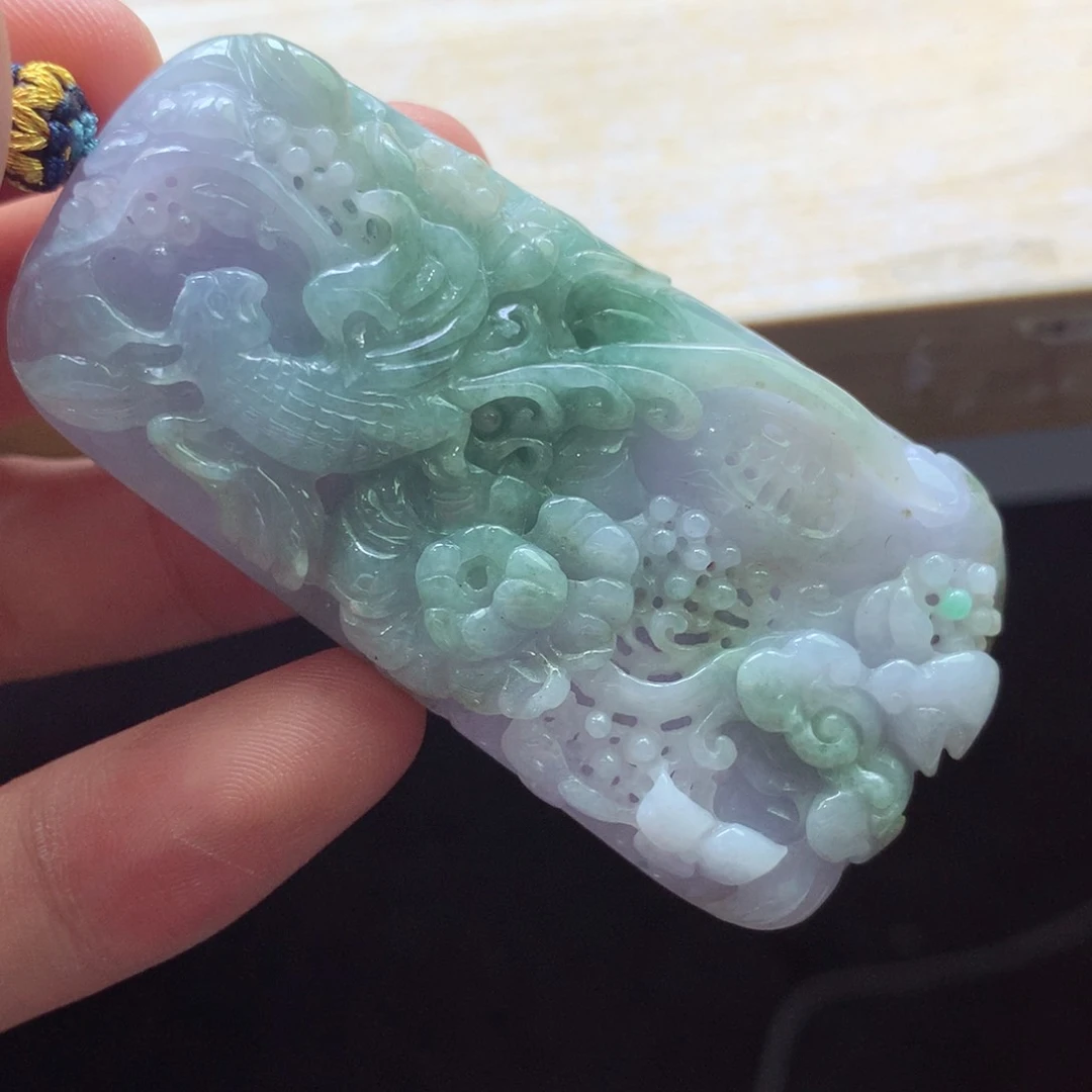 翡翠颈饰未镶嵌吊坠