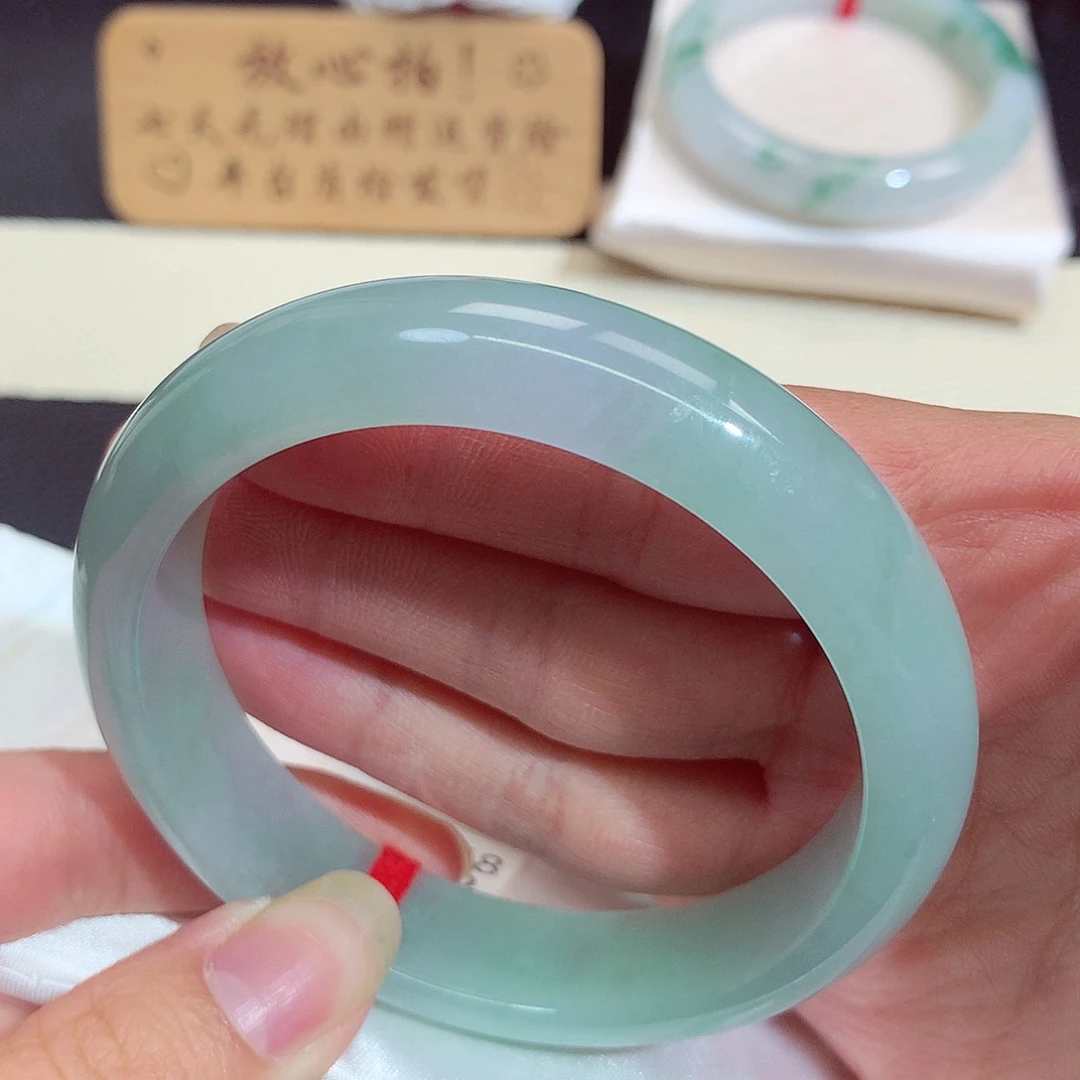 翡翠未镶嵌手镯2092