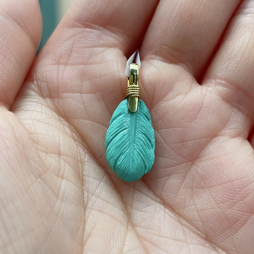 绿松石颈饰未镶嵌