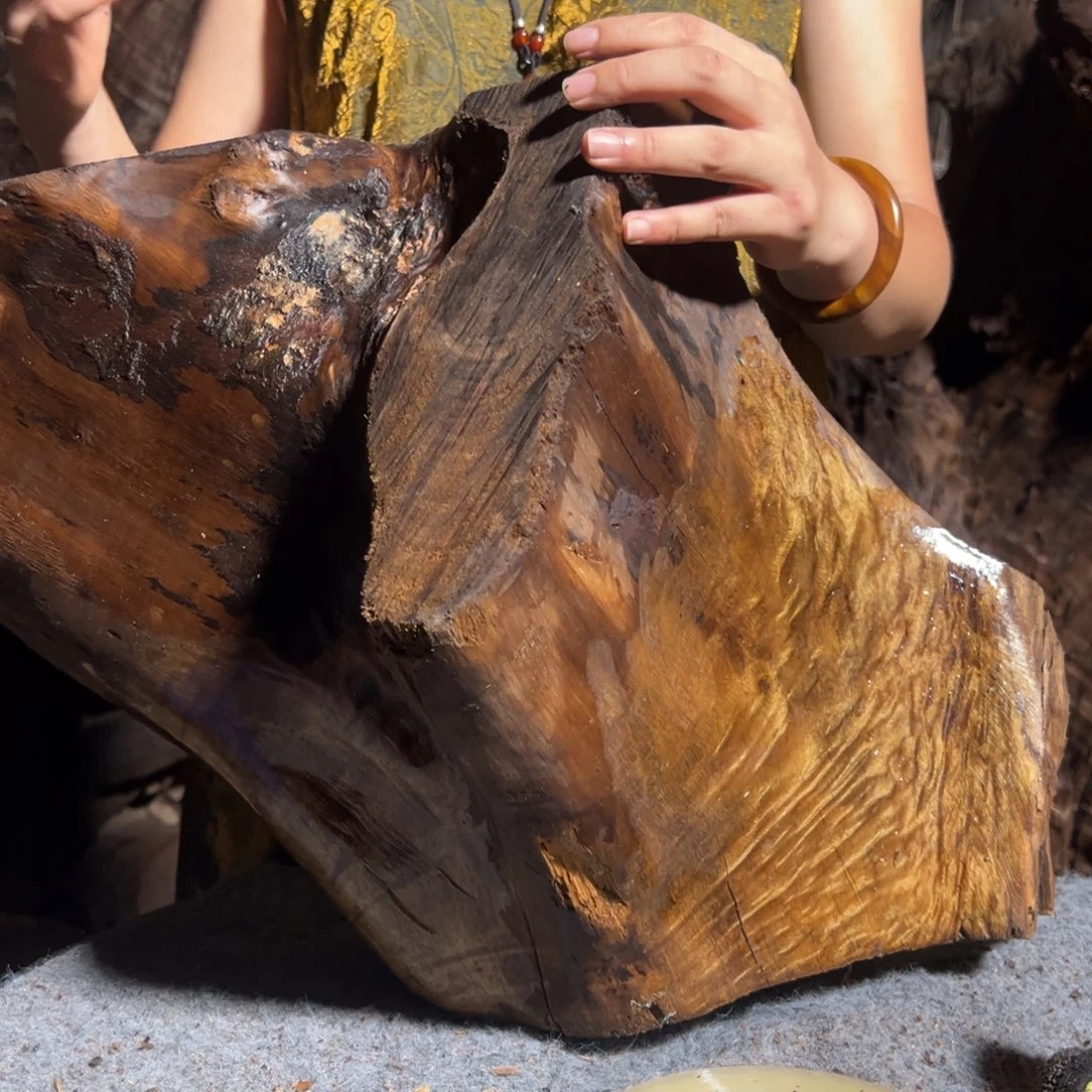 金丝楠越****福2222222222