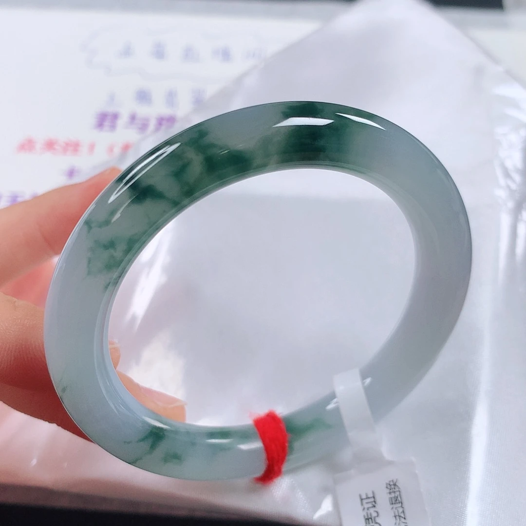 翡翠手镯未镶嵌 圆条①⑤③