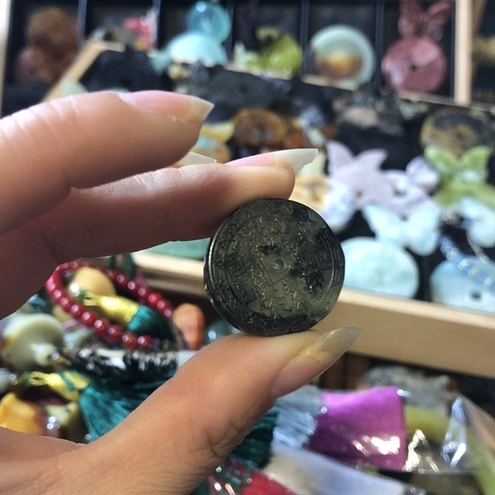 岫玉未镶嵌岫玉挂件