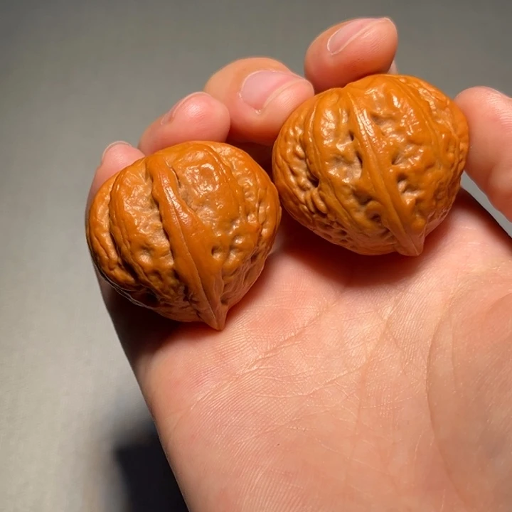 文玩核桃把件糖三角834