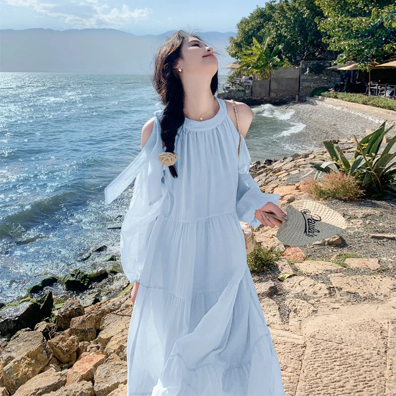 海边度假连衣裙女夏季2025新款甜美温柔风法式气质绝美露肩沙滩裙