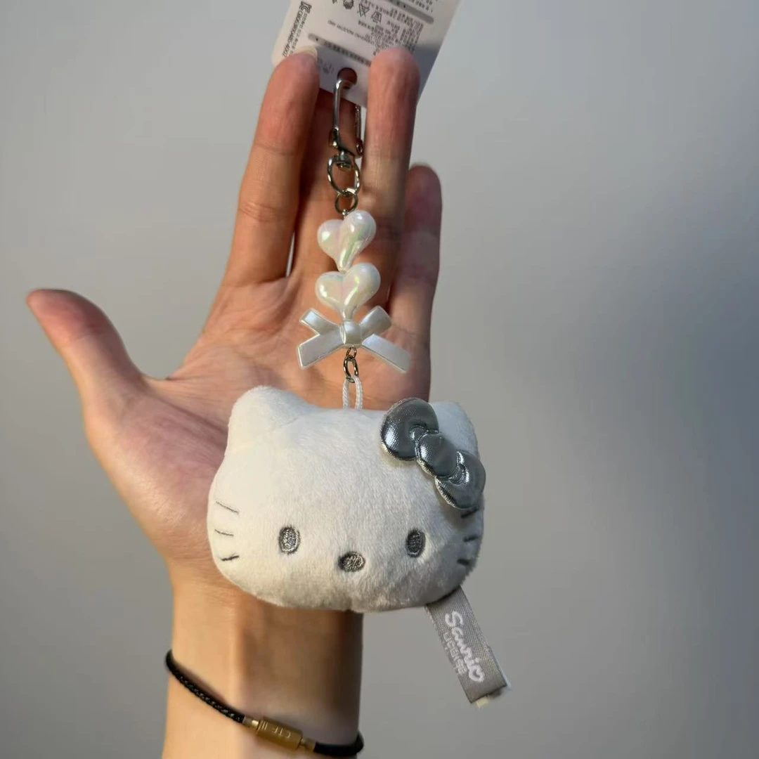 【首尔限定】HelloKitty 银色大头爱心扣 kitty 钥匙扣玩偶潮玩挂件