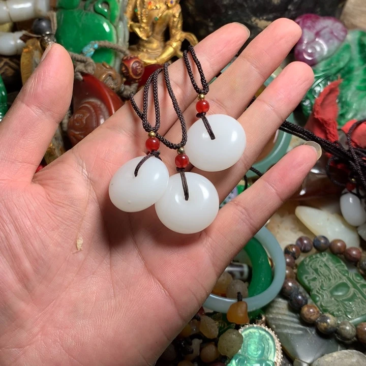 吴***元瓷片瓷片瓷片闪电购