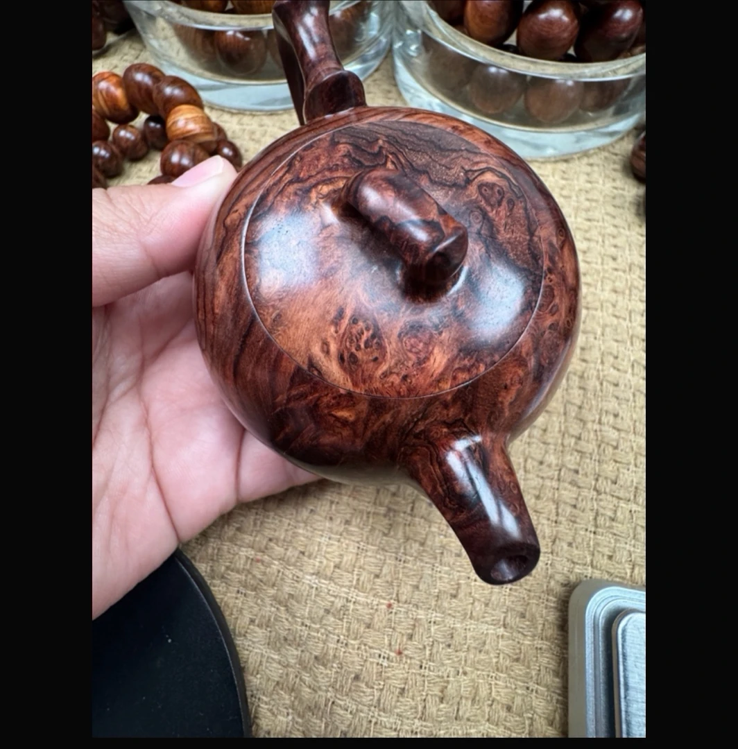 正宗黄花梨瘤疤壶