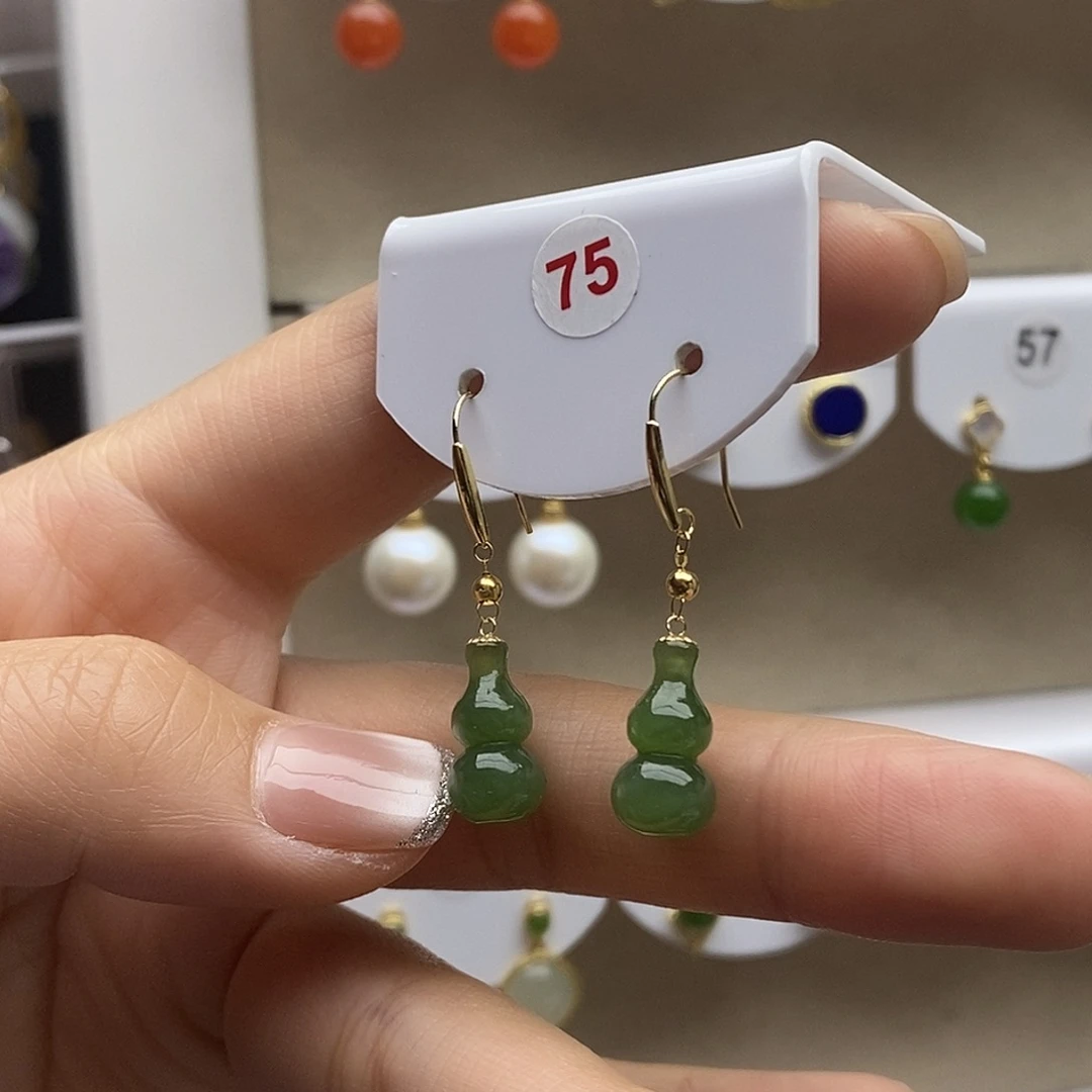 和田玉18K金镶嵌耳饰