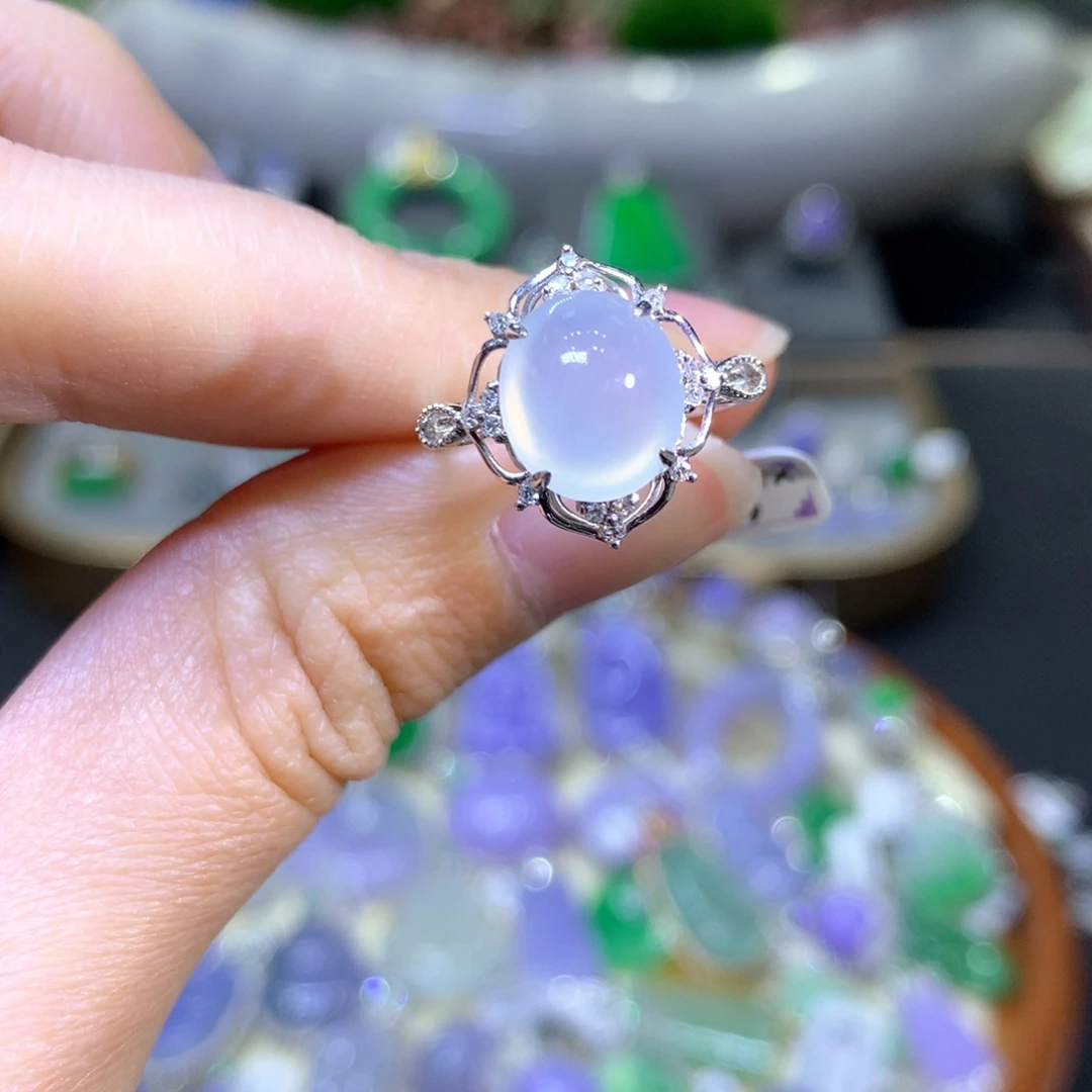 【闪购商品】翡翠颈饰18K金镶嵌翡翠吊坠项链