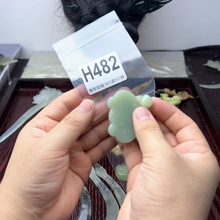 蛇纹石玉发饰合金路***路