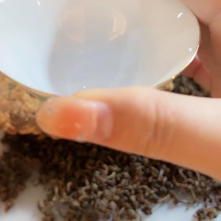 罐2015野生茶花果饼300g发2饼