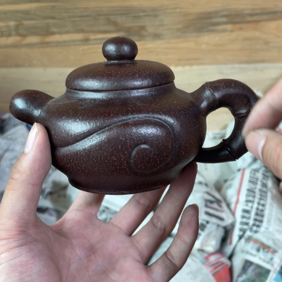 茶壶紫砂老厂紫砂壶一件。