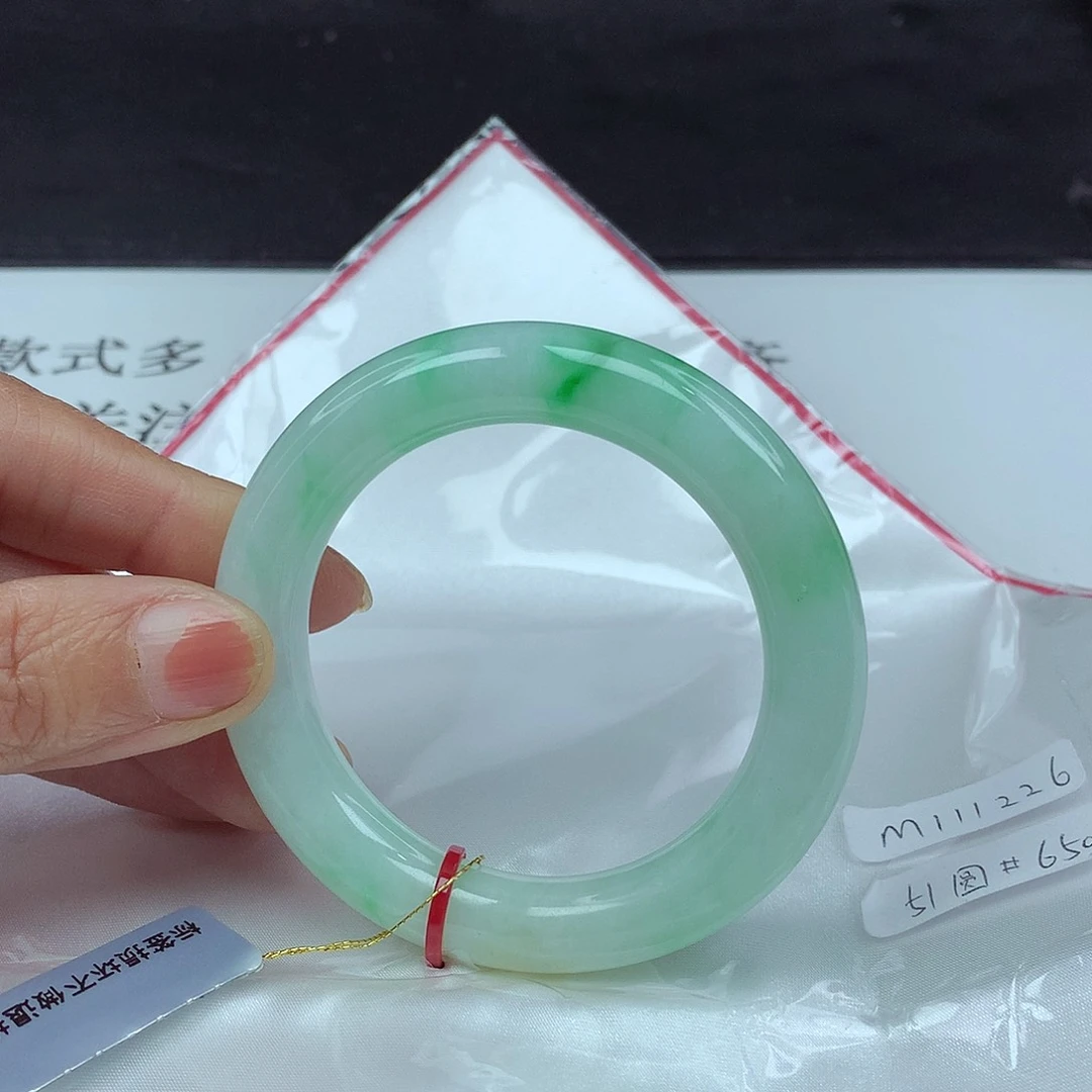 翡翠手镯未镶嵌51圈1226