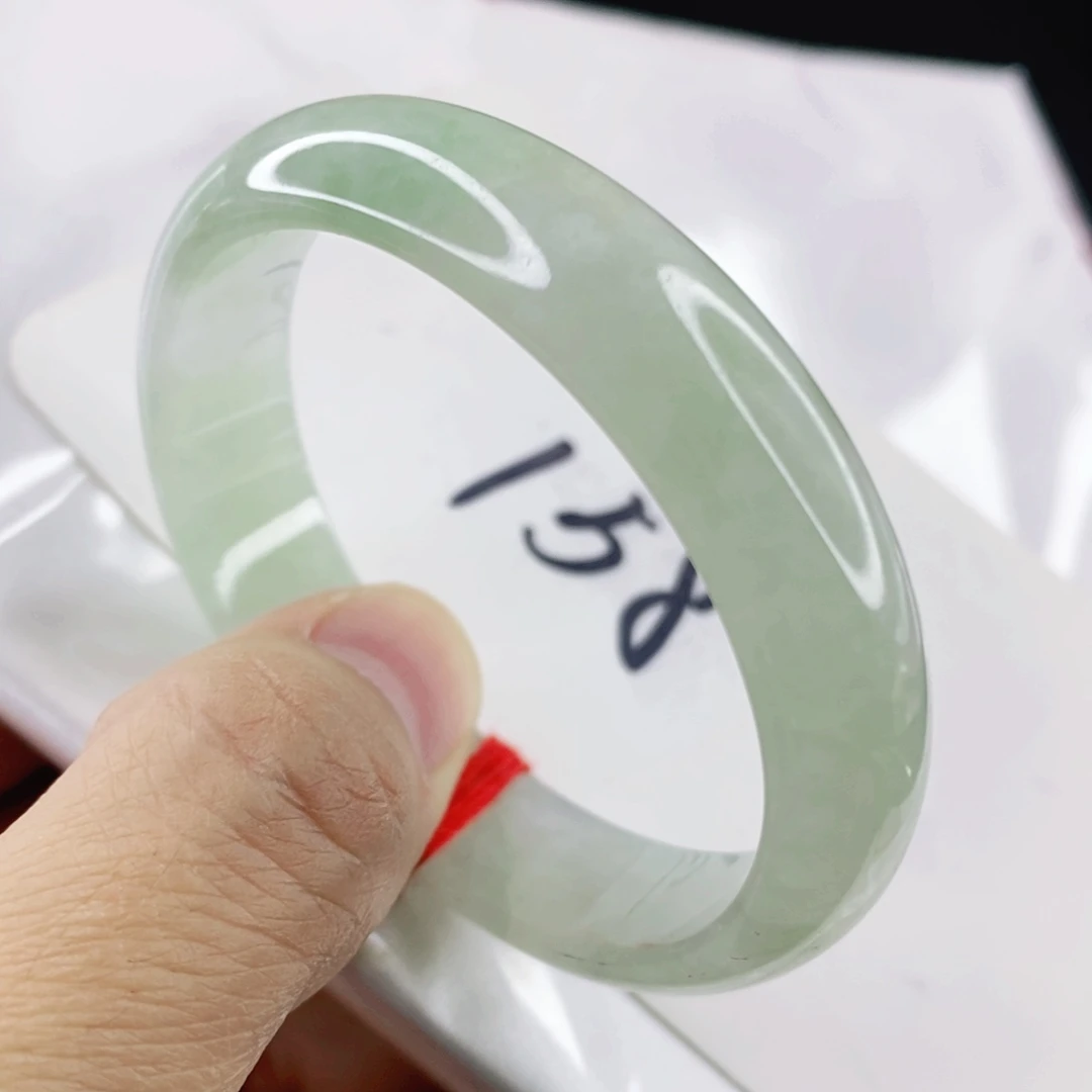 翡翠手镯未镶嵌51圈口贵妃