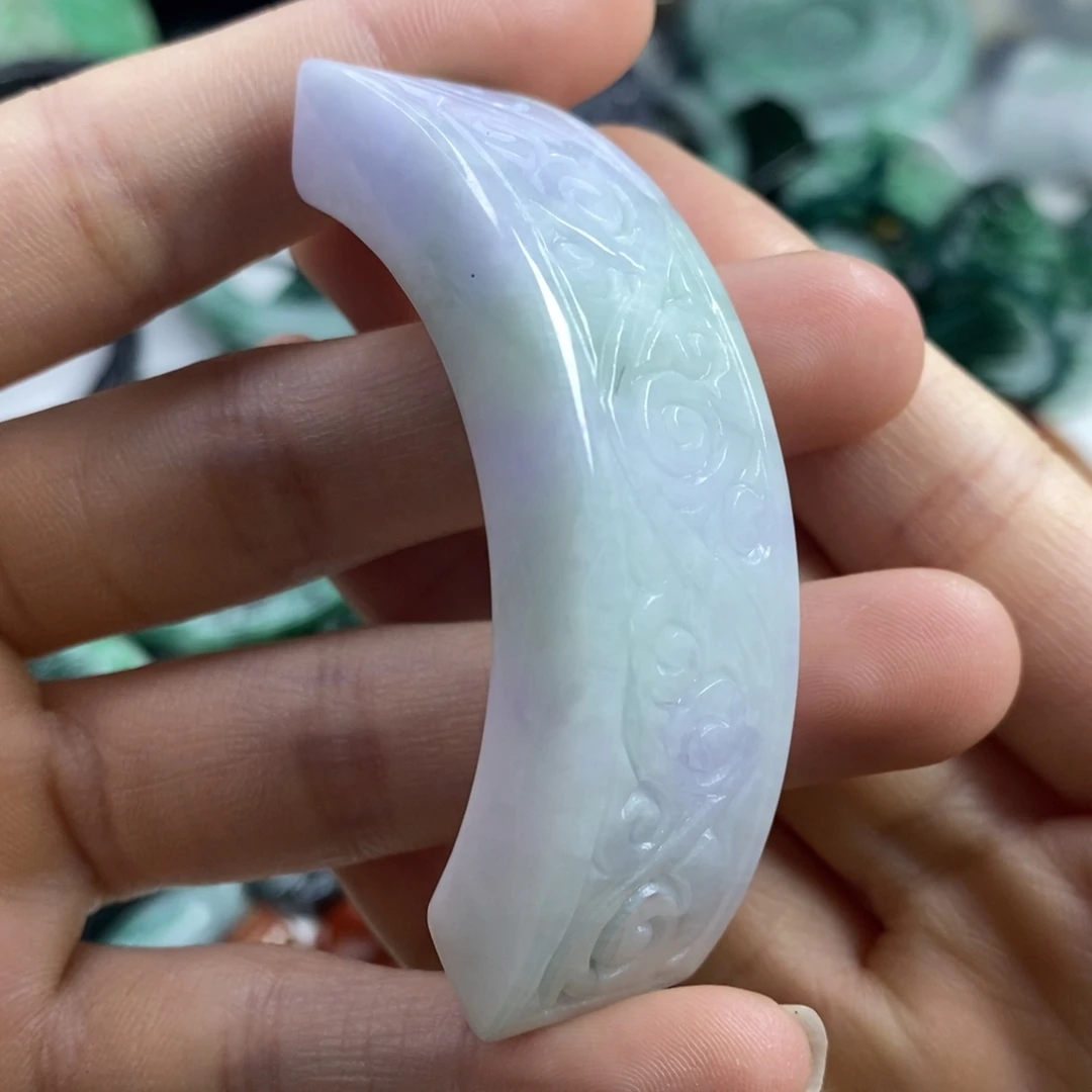 翡翠颈饰未镶嵌我****奶吊坠