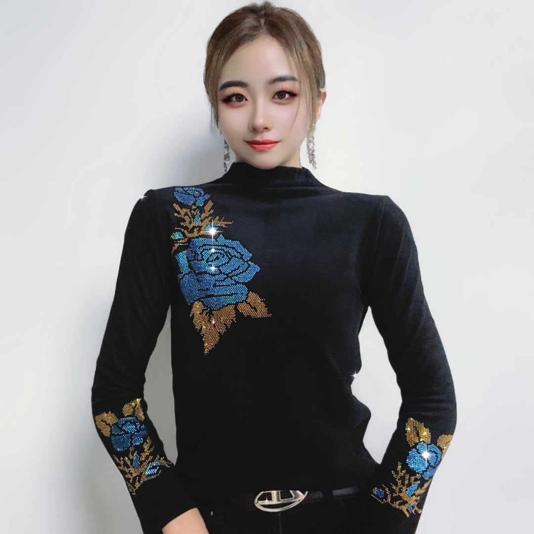3517【春秋薄款】玫瑰夫人打底女装欧货半高领重工烫钻长袖T恤女