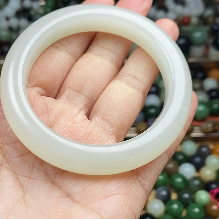 和田玉手串未镶嵌