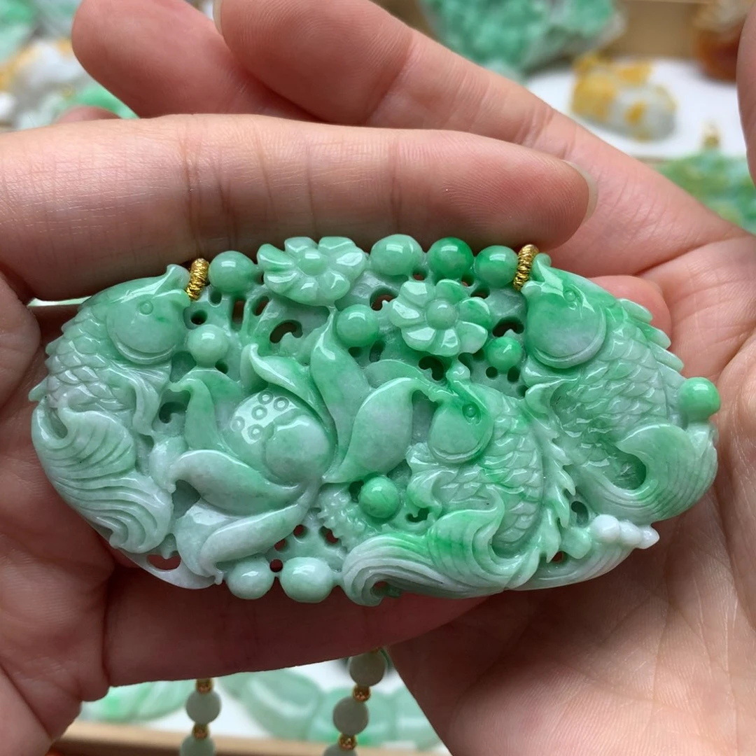 翡翠未镶嵌颈饰翡翠
