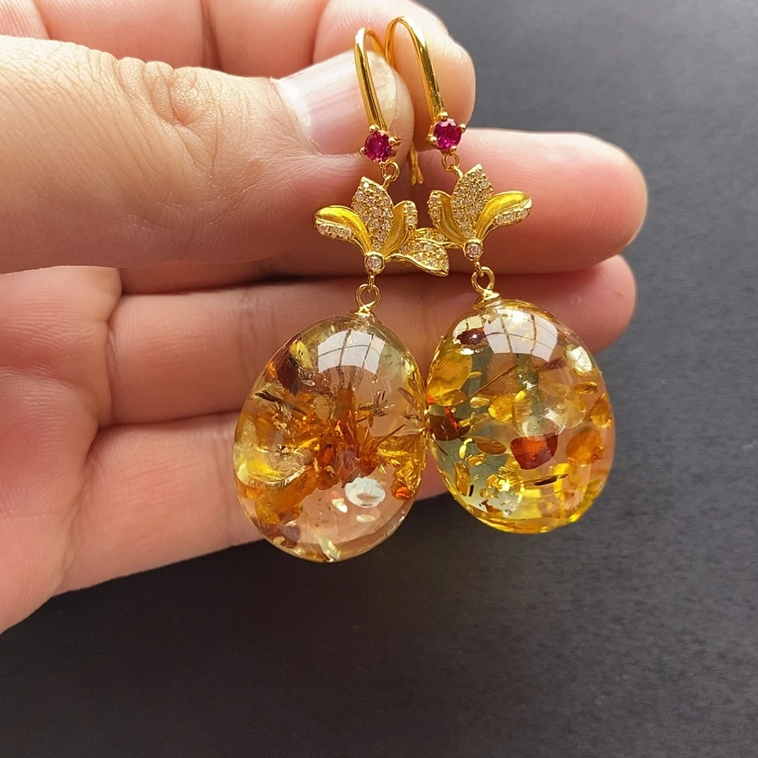 琥珀未镶嵌裸石耳坠