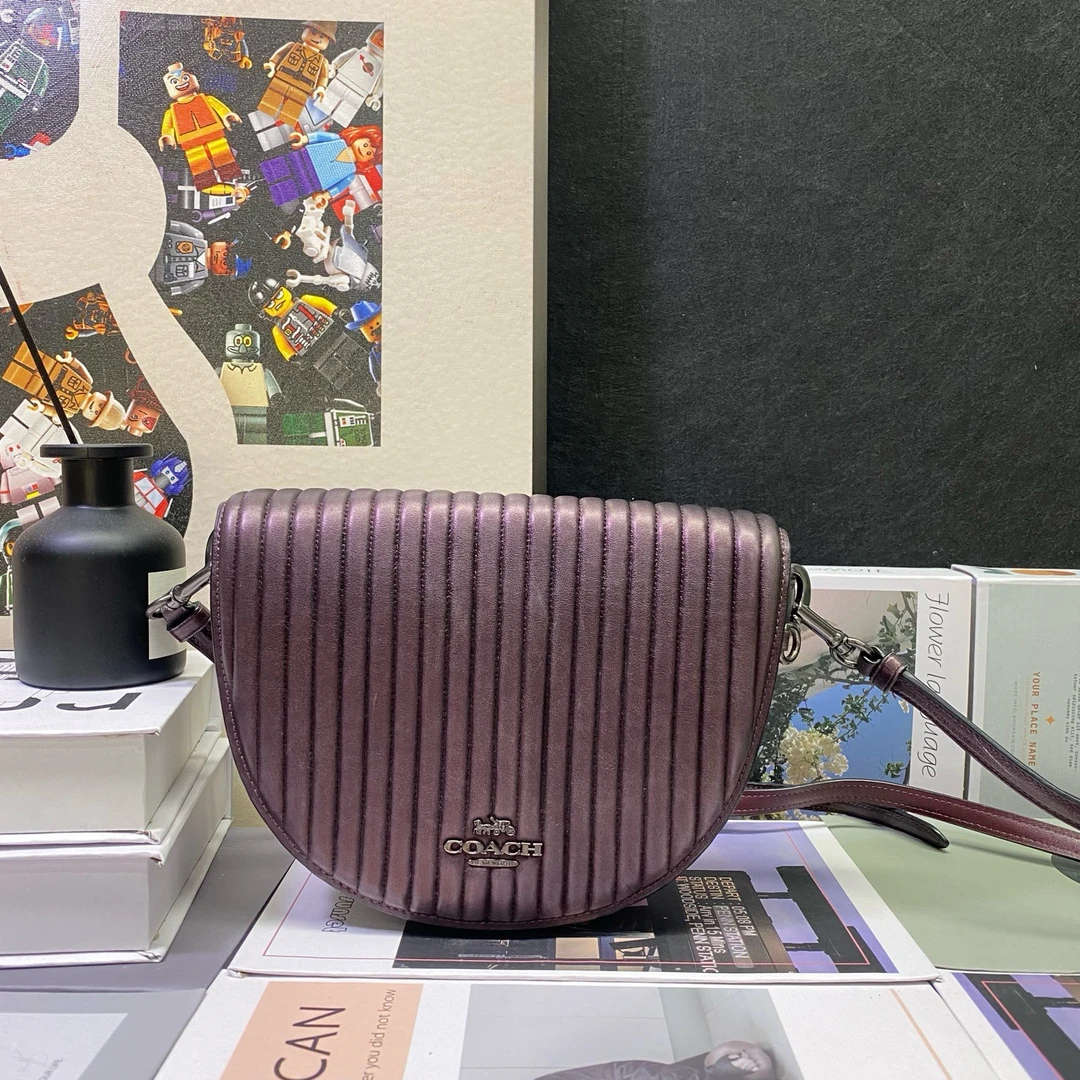 95新 COACH/蔻驰 22952斜挎包21*15