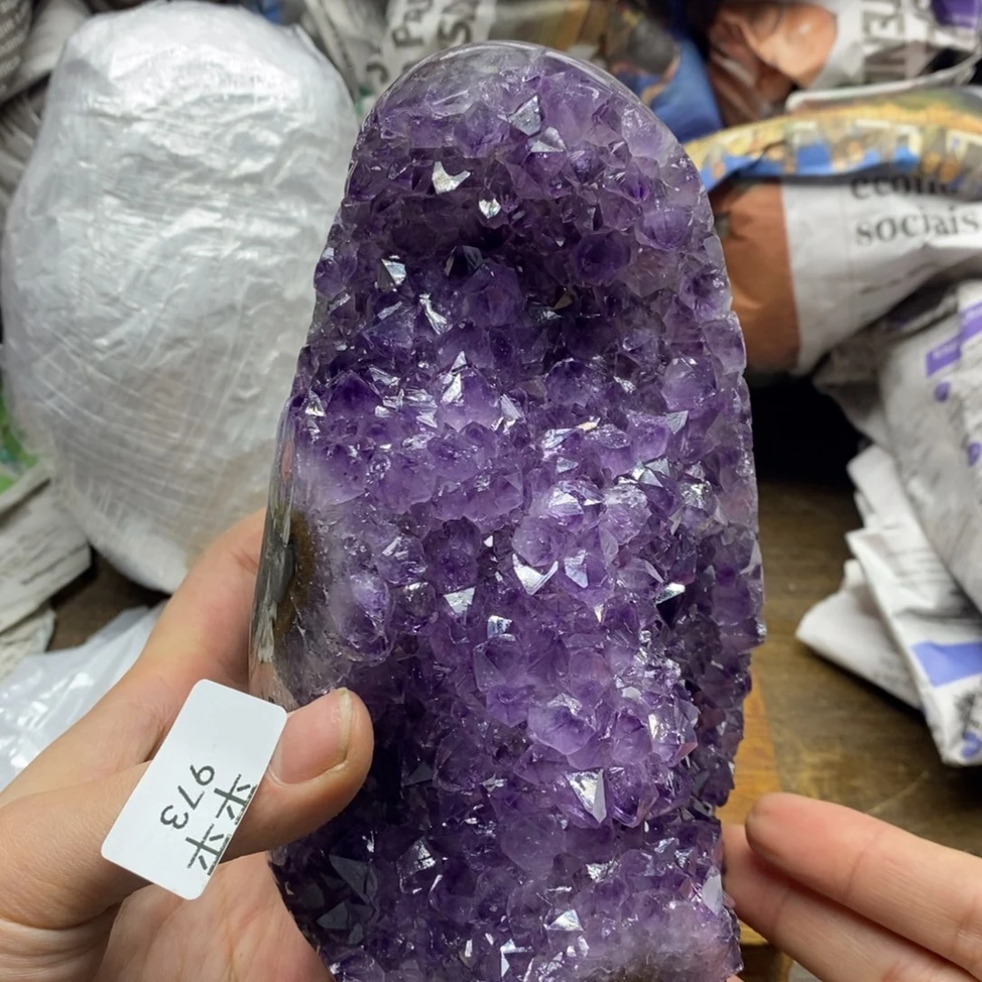 紫晶乌拉圭未镶嵌