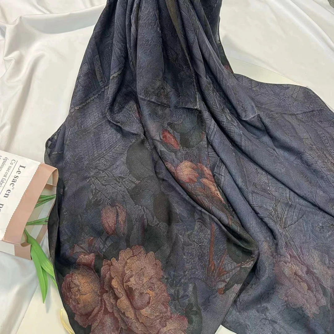 140香云纱苏罗方巾-江南瑞春