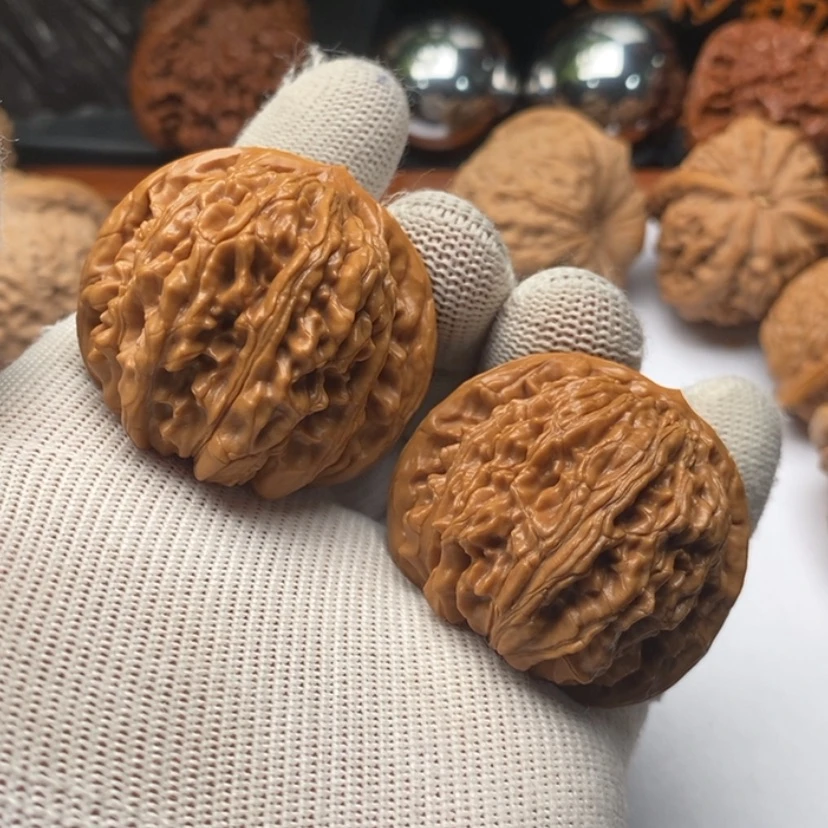 【闪购商品】文玩核桃把件啦****y535楼子