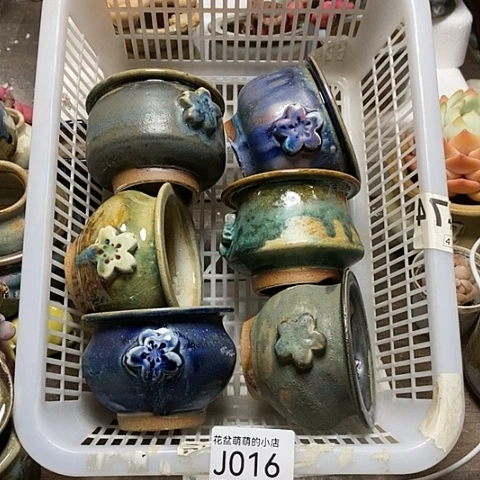 紫砂花盆016微瑕品口径6到6.5左右