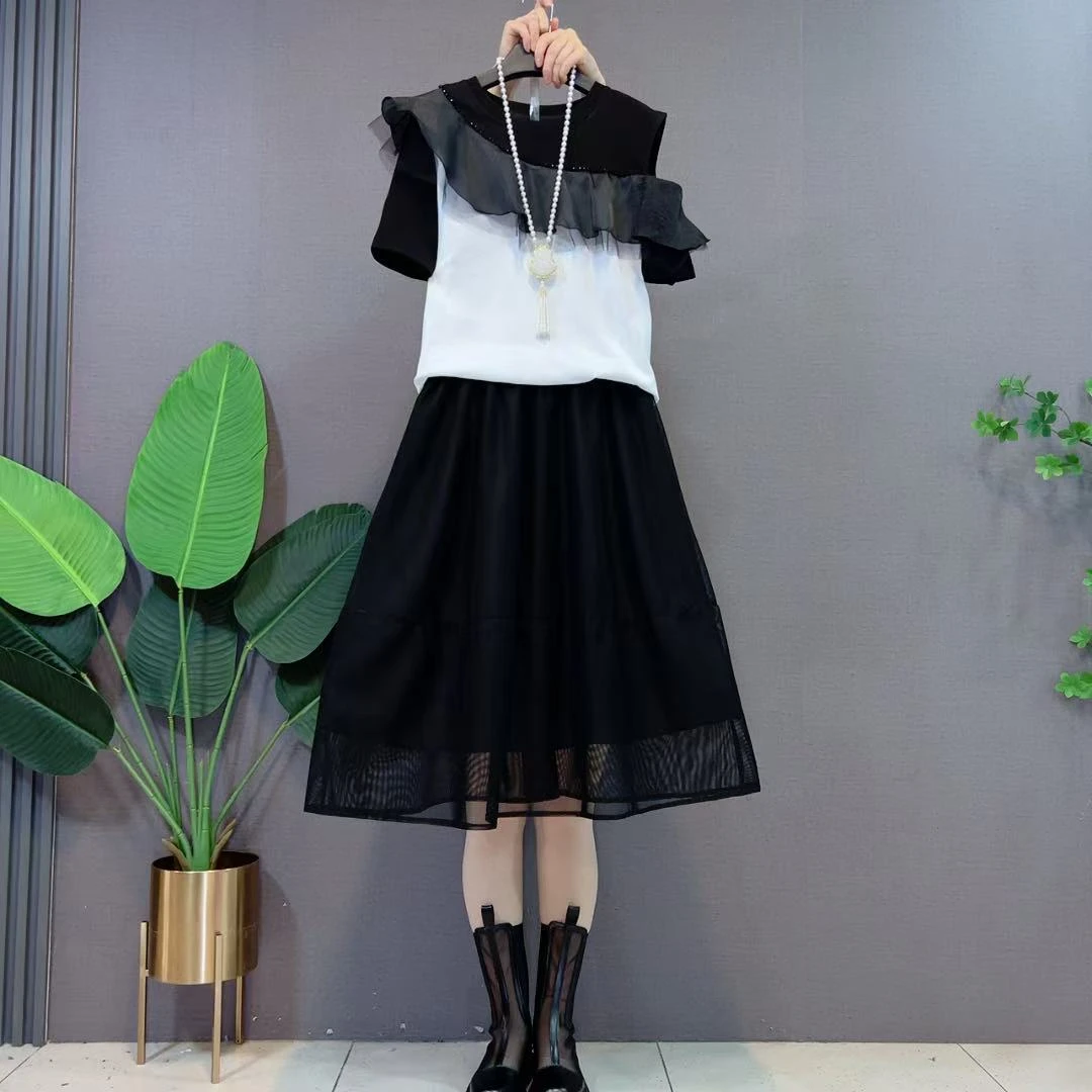 欧货荷叶边拼色可露丽穿搭胖MM减龄显瘦短袖上衣+黑色网纱裙子套