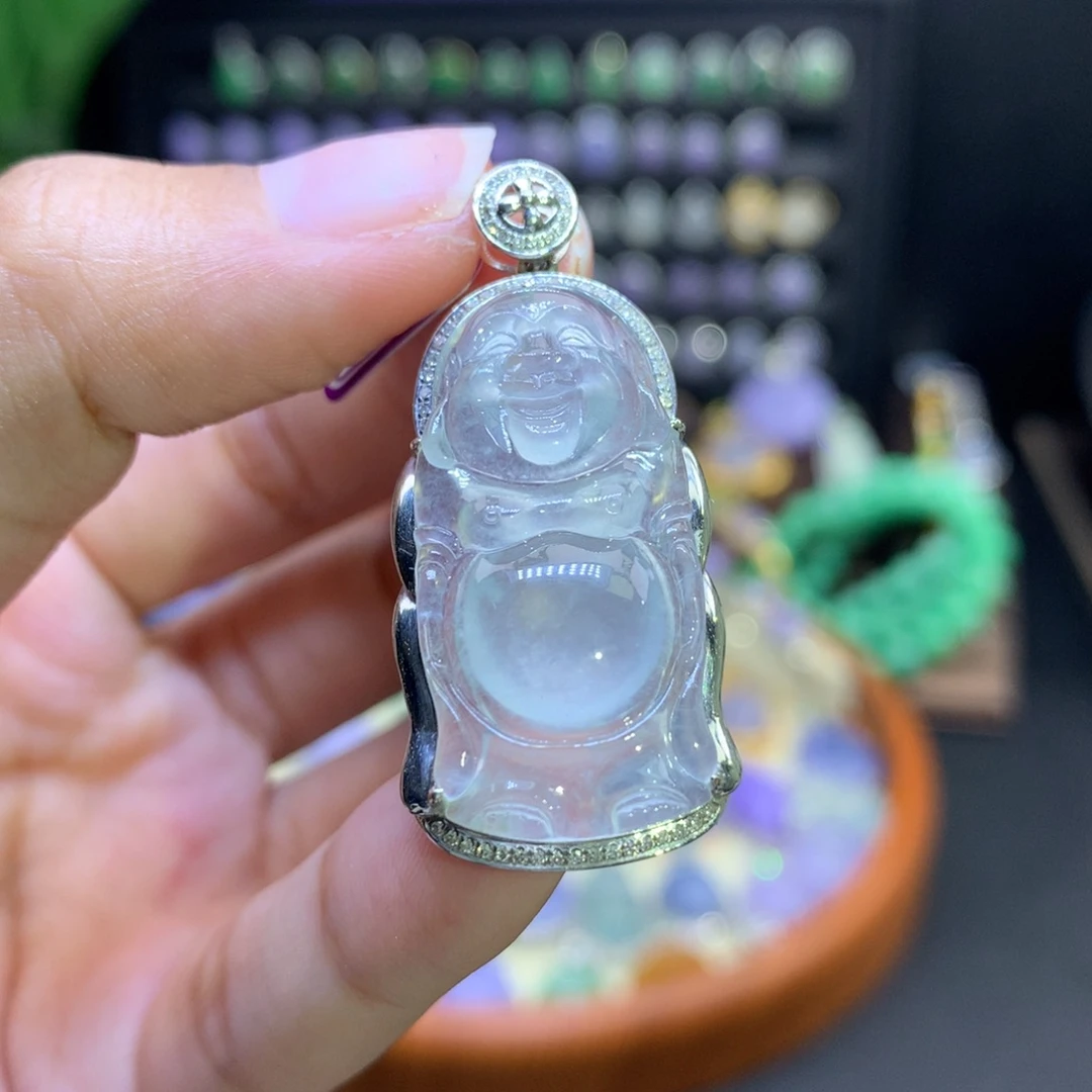 颈饰18K金镶嵌翡翠