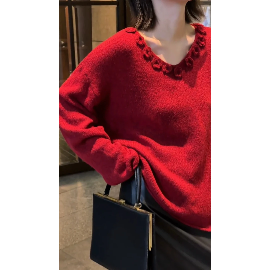 MARIE.COCO红色立体花朵v领针织衫上衣时尚气质开叉半身皮裙套装