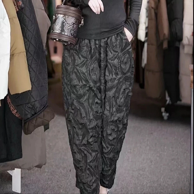 【浮雕花】百搭时尚潮流休闲气质显瘦轻奢女款休闲裤D901