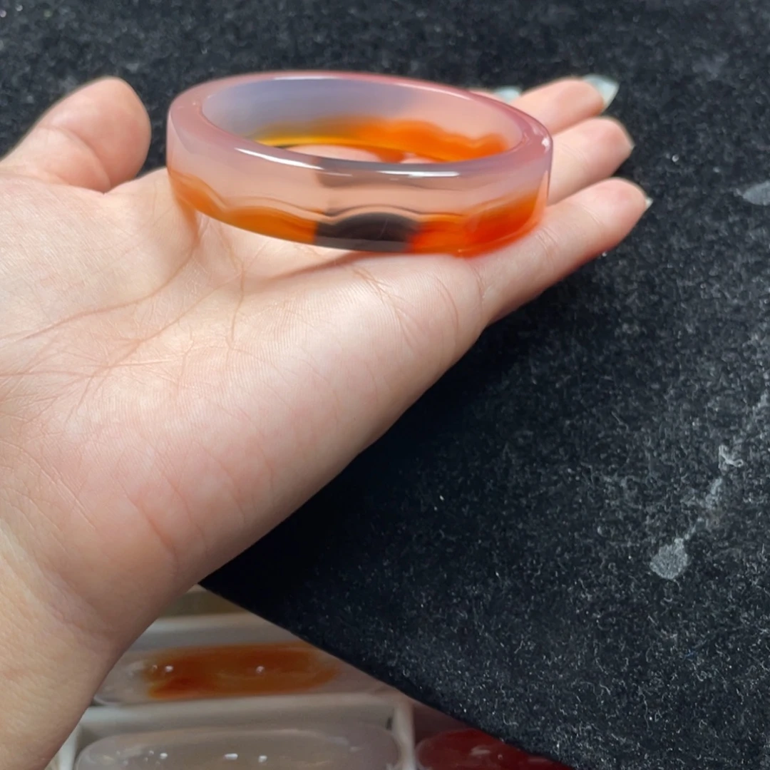 手镯玛瑙/玉髓未镶嵌