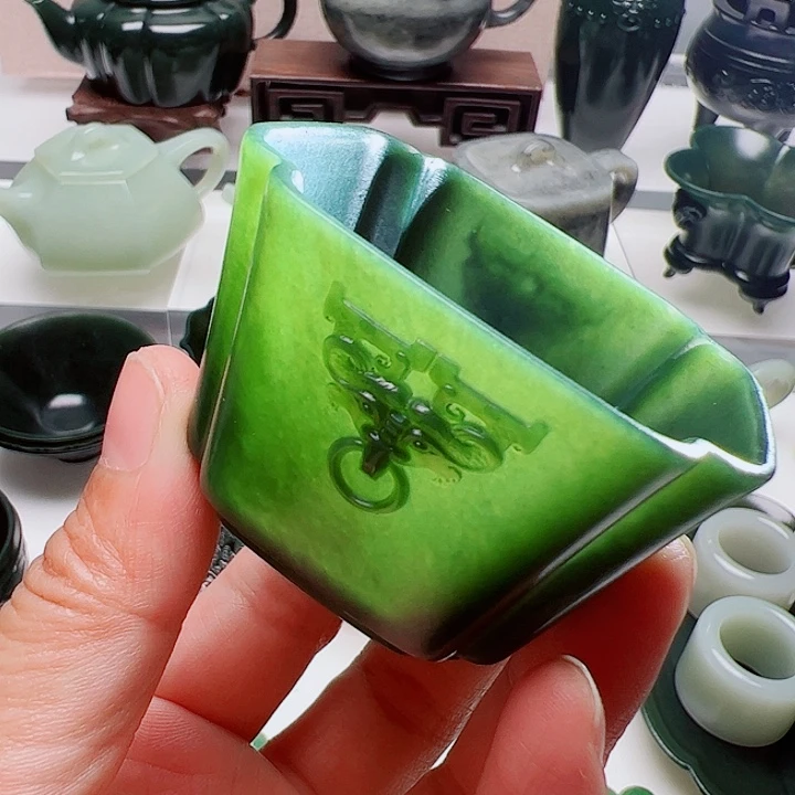未镶嵌和田玉（青玉）挂件