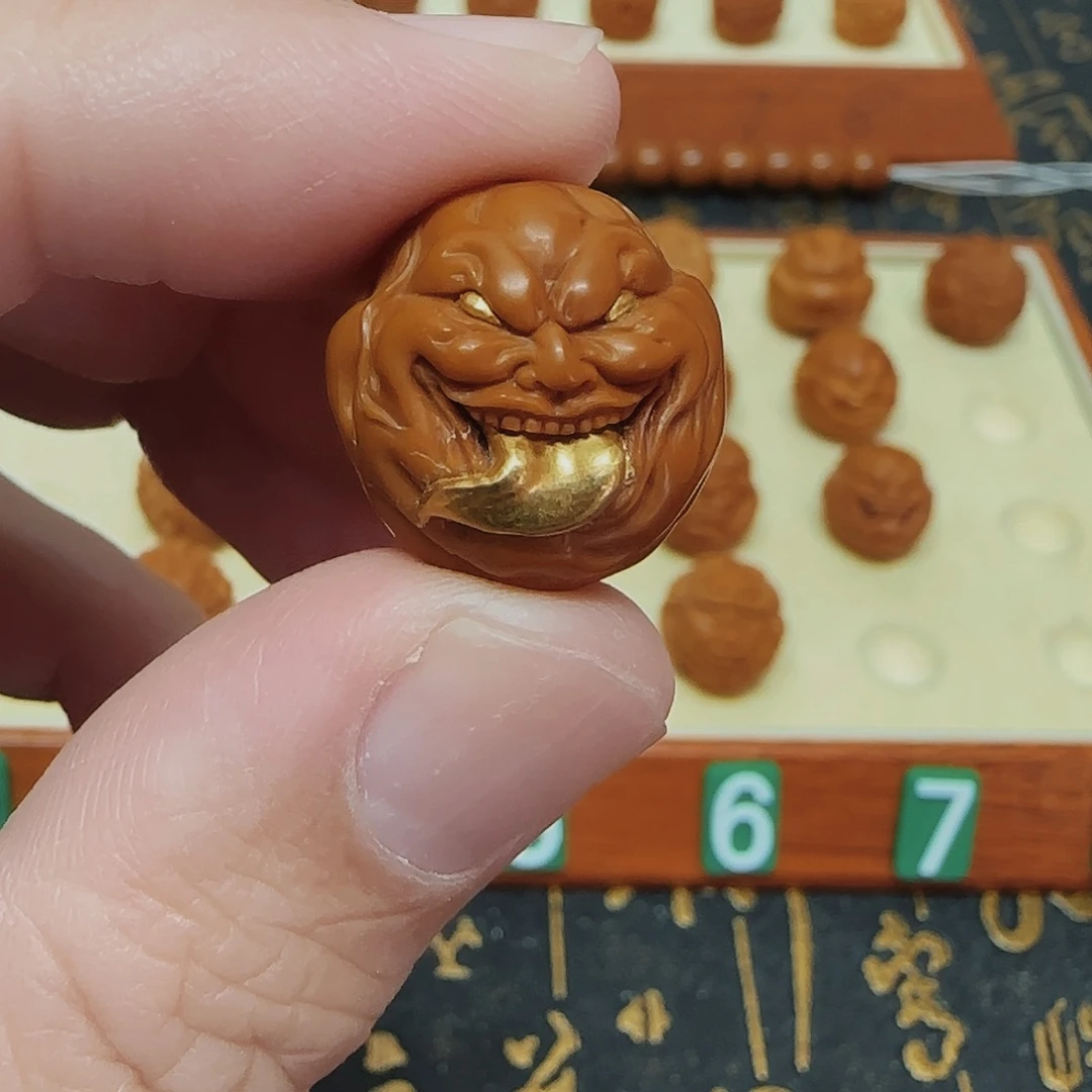 吊坠猴头核桃舔僧