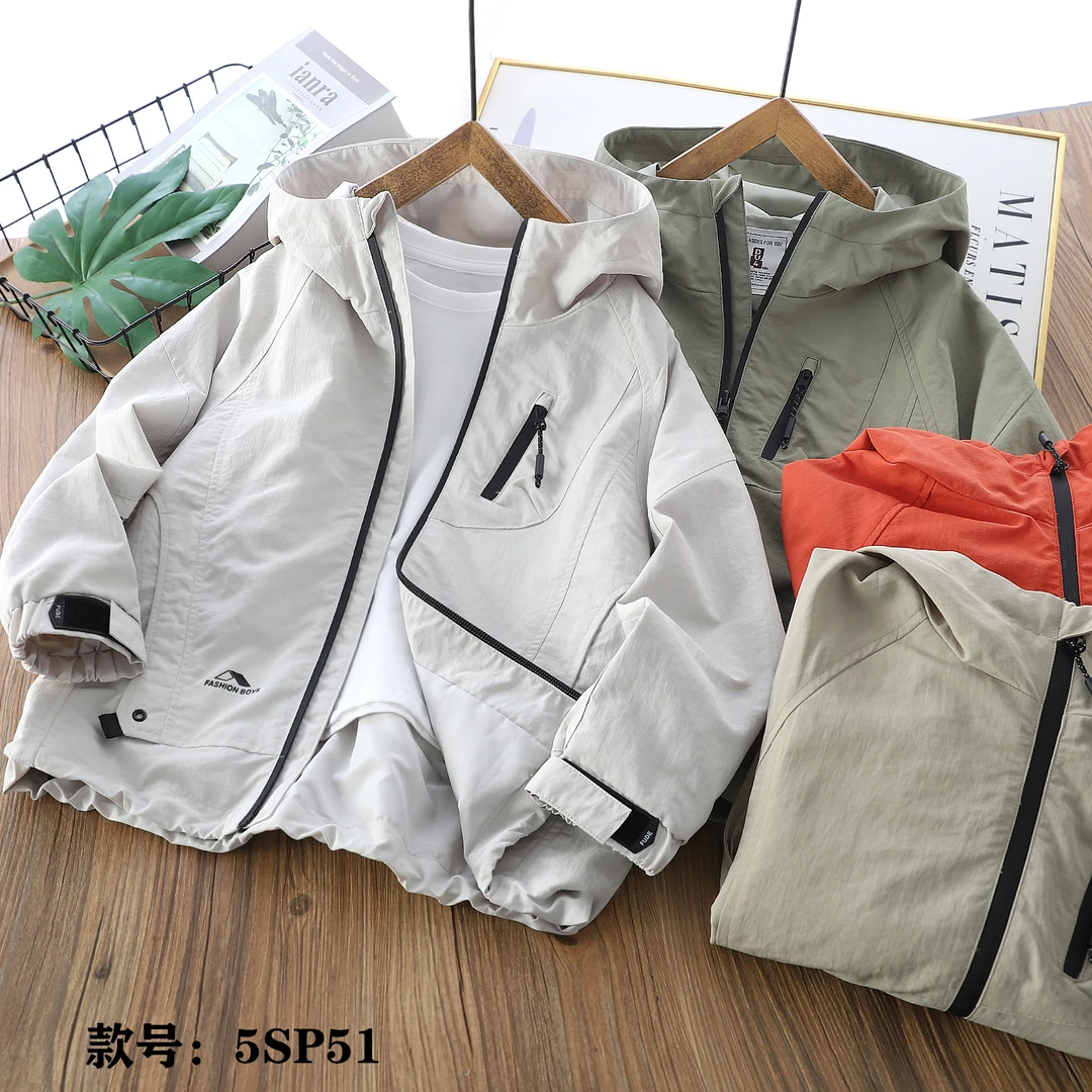 儿童春季百搭冲锋衣2025新款中大童连帽防风休闲外套5SP51