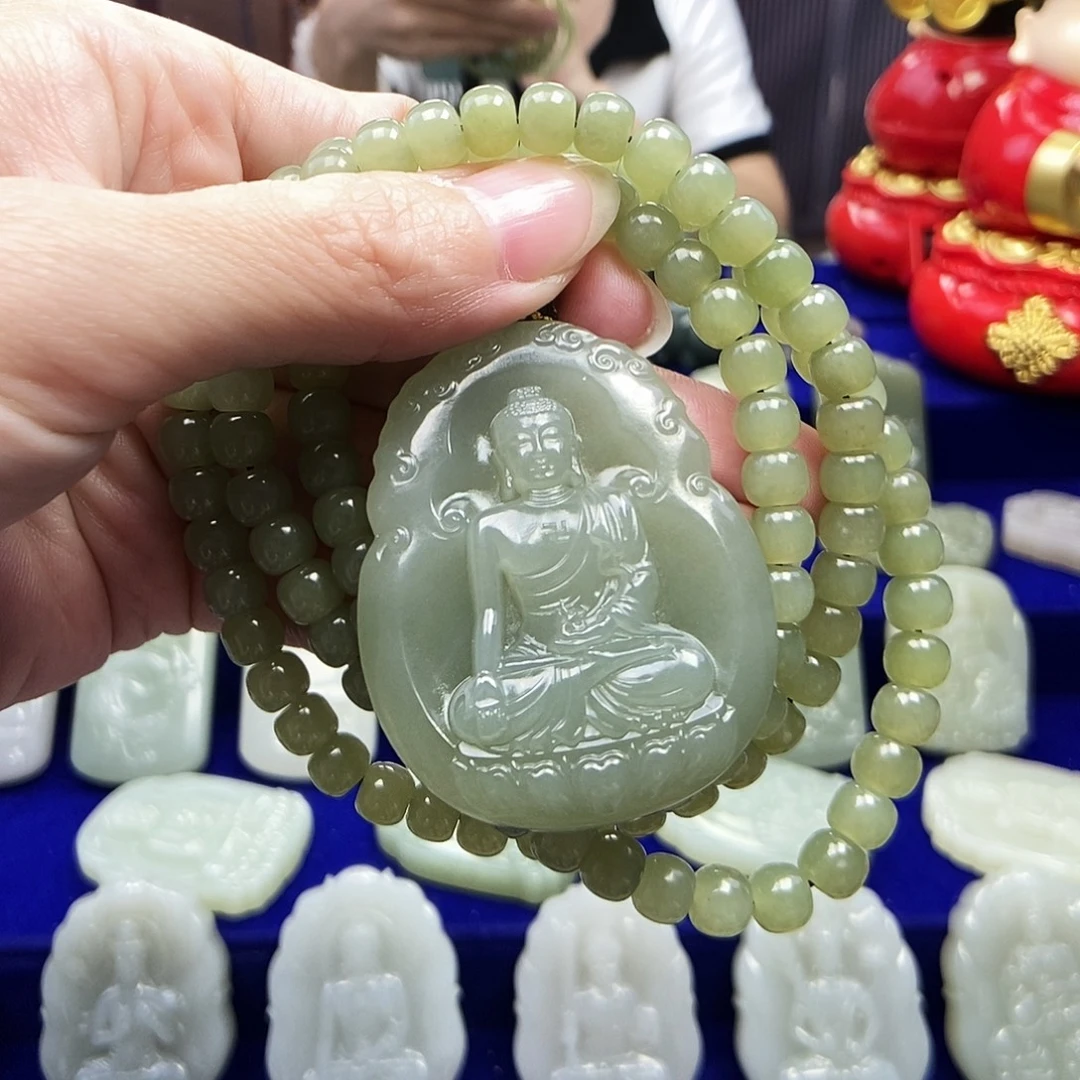 妮***颈饰未镶嵌和田玉