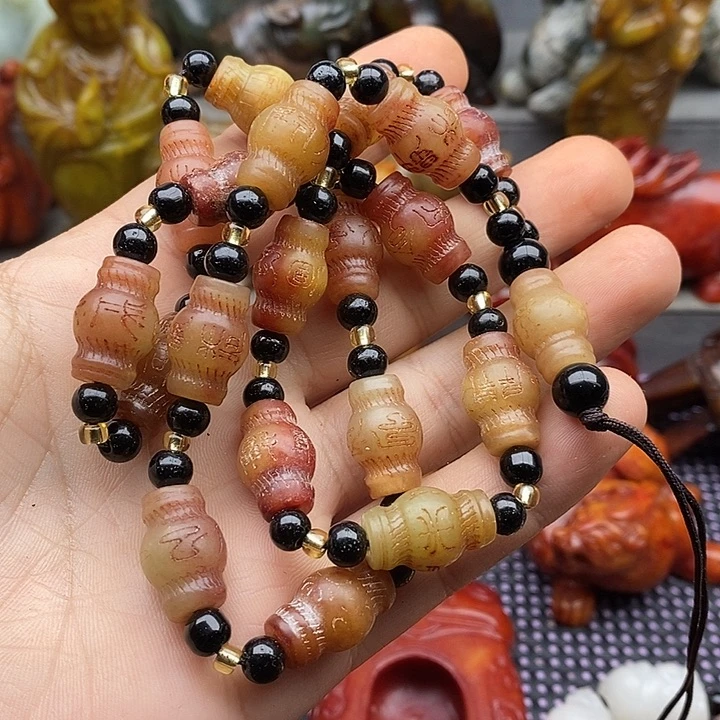 未镶嵌蛇纹石玉颈饰