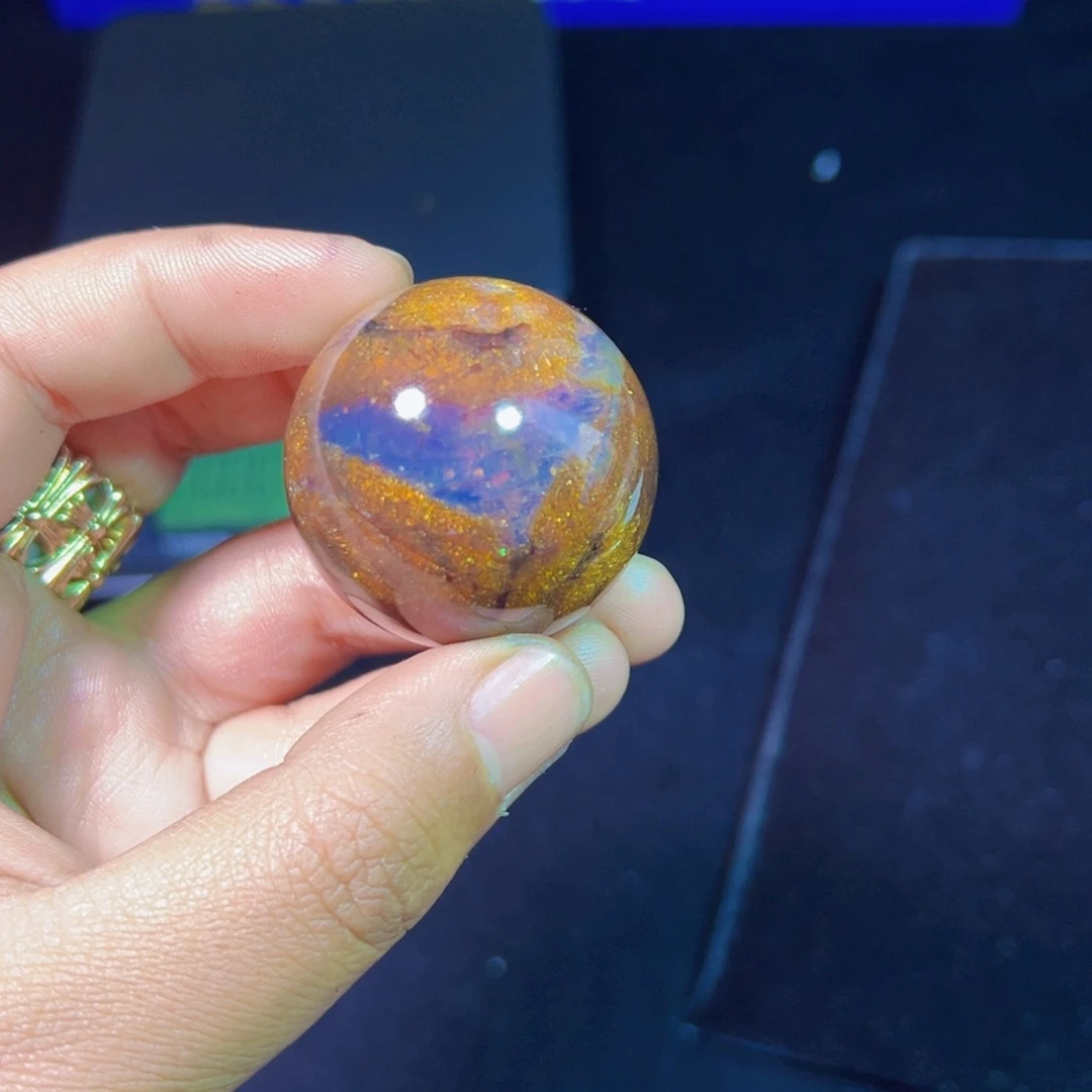 琥珀裸石未镶嵌琥珀