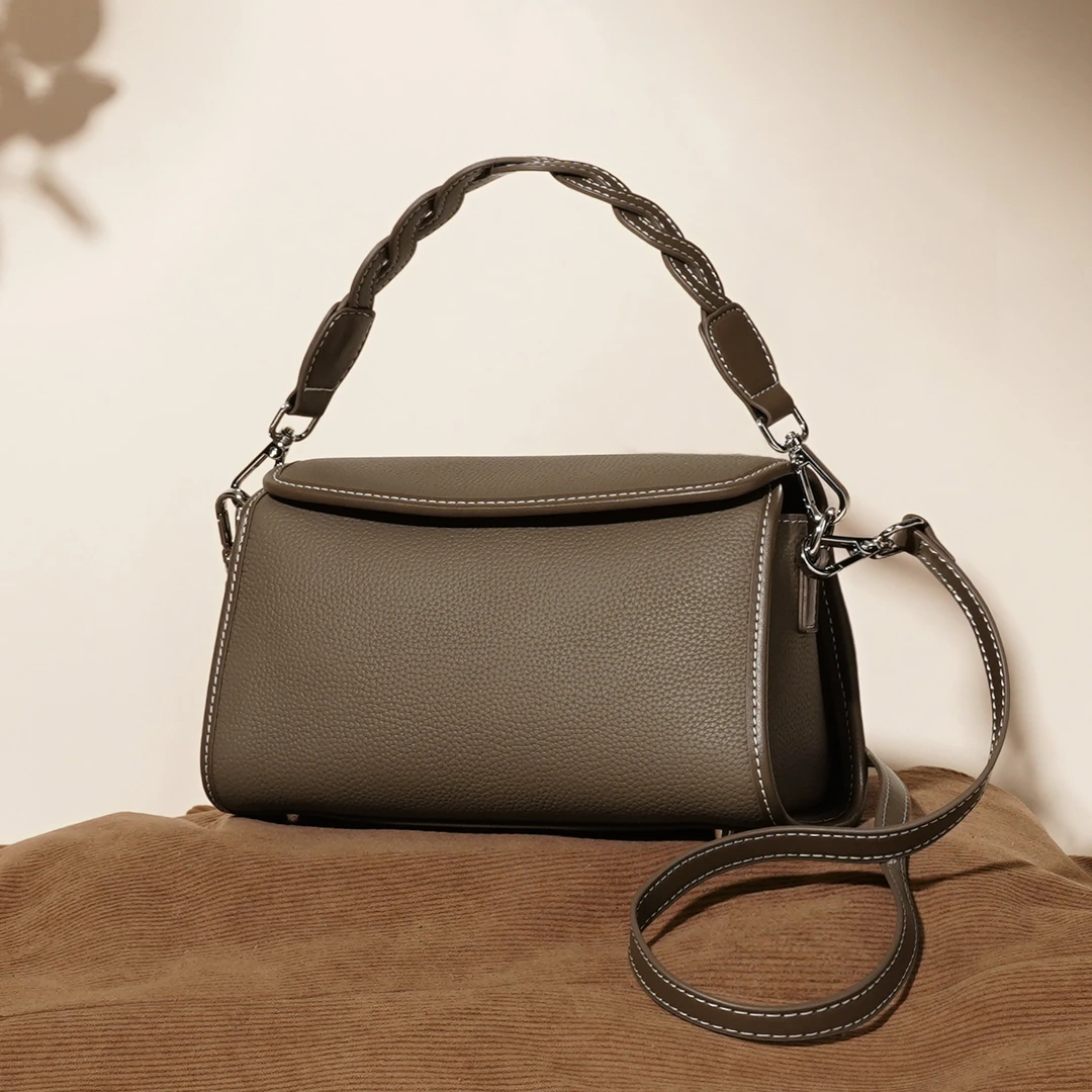 岩牛2025新款枕头包斜挎包真皮包百搭手拎包YN3691