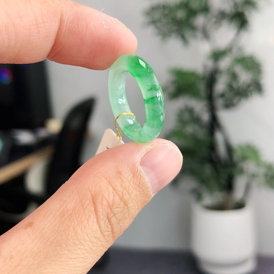 翡翠未镶嵌戒指6号