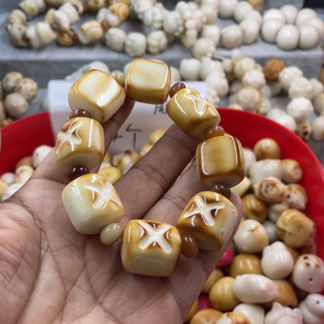 吊坠菩提根/象牙果全象牙果方面包手串卡21