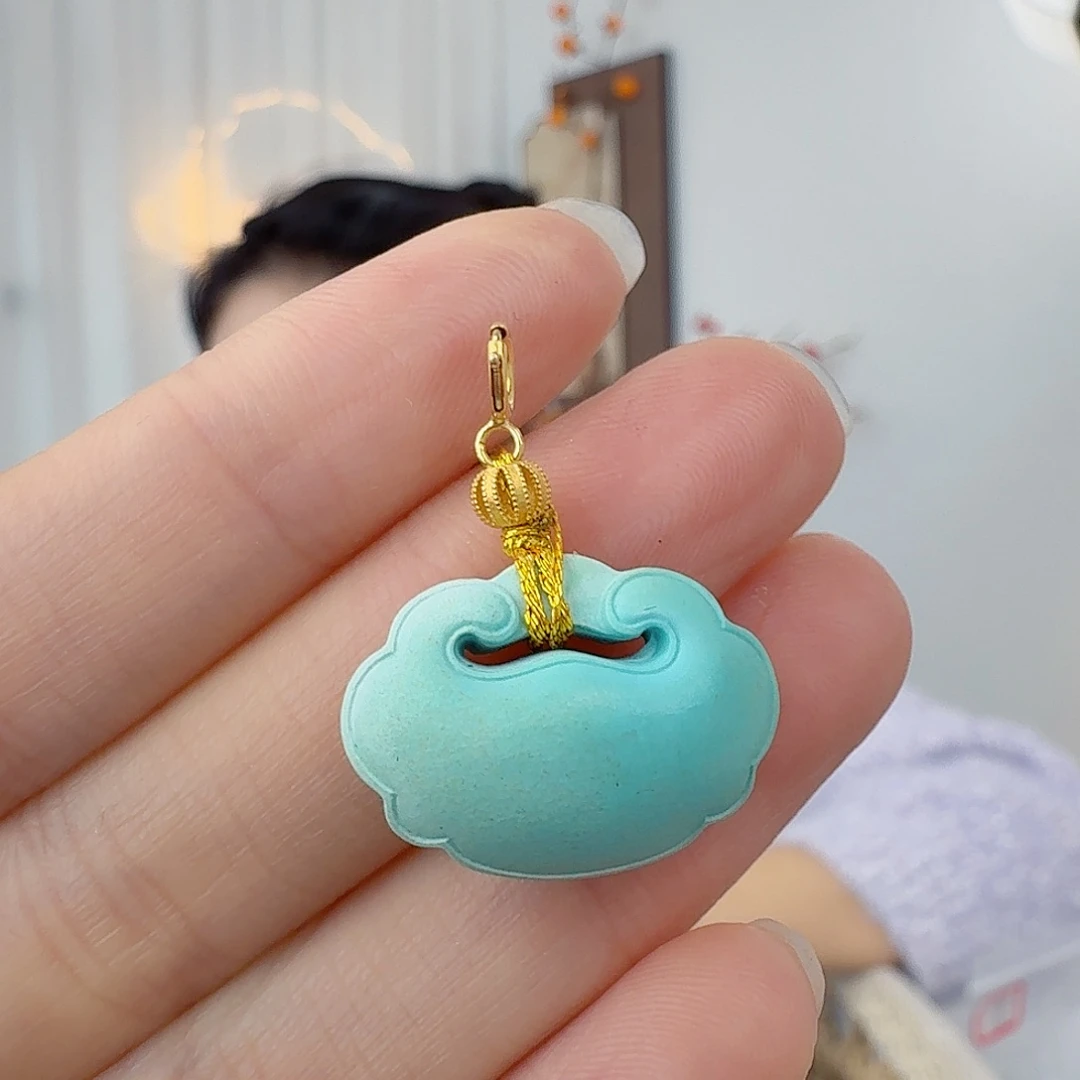 绿松石18K金镶嵌挂件